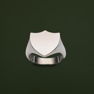 Sterling Silver shield polished signet ring. Can be personalised with engraving. 