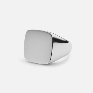 Sterling Silver square polished signet ring. Can be personalised with engraving. 