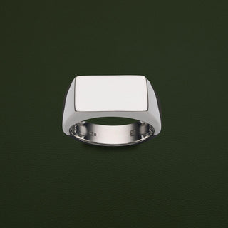 Sterling Silver rectangular polished signet ring. Rectangle in horizontal orientation. Can be personalised with engraving. 