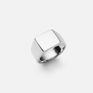 Sterling Silver square, polished signet ring. Can be personalised with engraving.